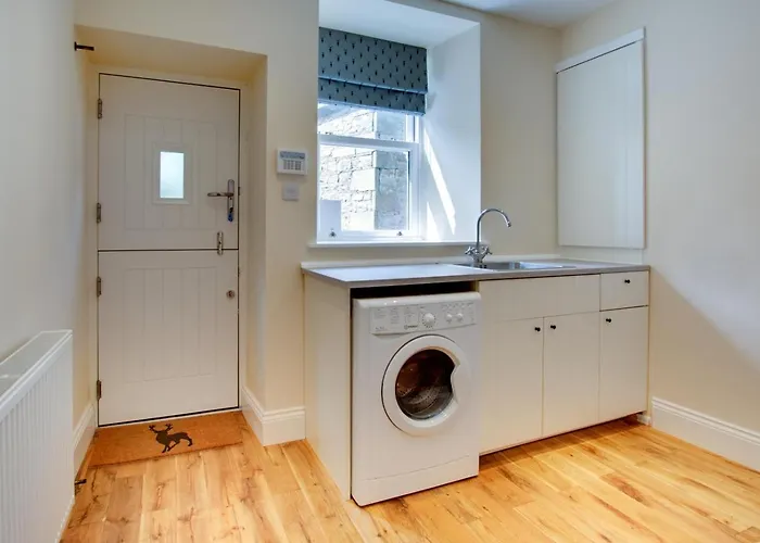 4 Bed In Gayle Oc-ds950 *