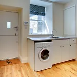 4 Bed In Gayle Oc-ds950 *