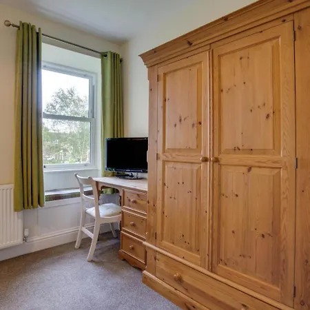 4 Bed In Gayle Oc-Ds950